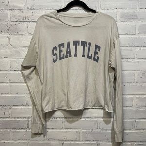 One size SEATTLE J Galt Cropped Longsleeve top